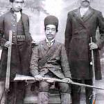 نشسته علی محمد خان کیان ارثی سمت چپ تاج محمد خان